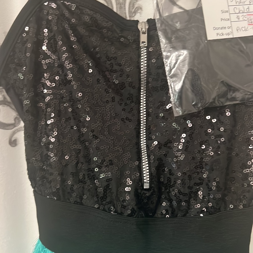 Dance costume - Picture 4 of 5